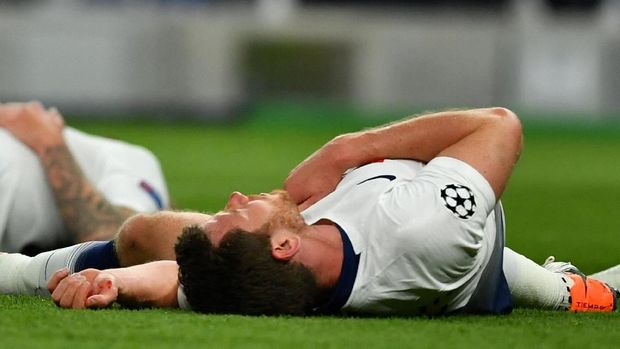 Jan Vertongen mengalami cedera kepala pada leg pertama. (
