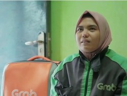 Baru Setahun Jadi Ojol, Wanita Muda Ini Dapat Hadiah Umrah