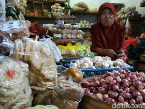 Harga Bawang Putih di Pacitan Gila-gilaan, Naiknya Hampir 100% Harga Bawang Putih di Pacitan Gila-gilaan, Naiknya Hampir 100%