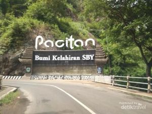 Gambaran Singkat Suasana Pacitan Saat Siang Hari