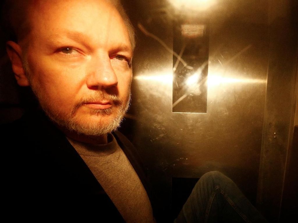 Julian Assange Divonis Penjara 50 Minggu oleh Pengadilan Inggris