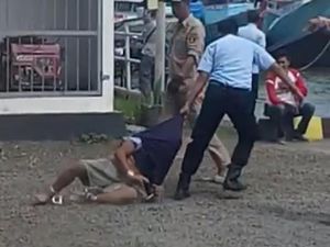Heboh! Tahanan Narkoba Diseret di Nusakambangan Heboh! Tahanan Narkoba Diseret di Nusakambangan