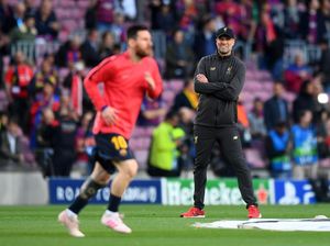 Senyum Lihat Free Kick Messi, Klopp: Itu Memang Tak Bisa Dihentikan
