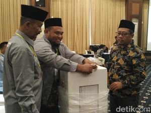 Saksi Prabowo di Kabupaten Pasuruan Tolak Akui Kemenangan Jokowi Saksi Prabowo di Kabupaten Pasuruan Tolak Akui Kemenangan Jokowi