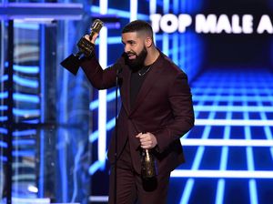 Drake Tunda Album karena Butuh Waktu Pemulihan