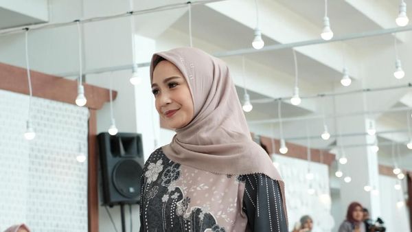 Cantiknya Revalina S Temat hingga Nagita Slavina Berhijab Ungu Jelang Puasa