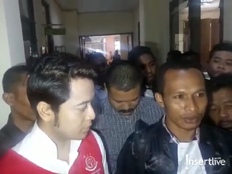Kriss Hatta dan Pengacara