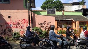 Jejak Vandalisme Massa Hitam-hitam di Aksi May Day Bandung