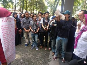 Ini 3 Tuntutan Mahasiswa Universitas Jember di Kasus Dosen Cabul Ini 3 Tuntutan Mahasiswa Universitas Jember di Kasus Dosen Cabul