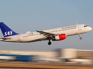 Penumpang Melayang oleh Turbulensi Hebat, Penerbangan Ini Balik Kandang Penumpang Melayang oleh Turbulensi Hebat, Penerbangan Ini Balik Kandang
