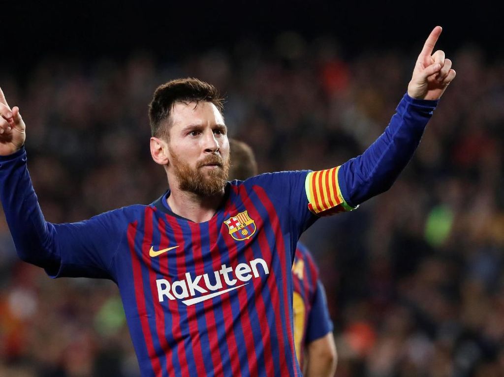 Carragher Jagokan Messi Raih Ballon dOr Ketimbang Van Dijk Carragher Jagokan Messi Raih Ballon dOr Ketimbang Van Dijk