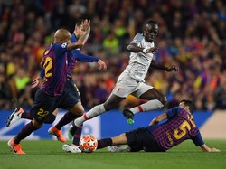 Liverpool vs Barcelona: Si Jago Kandang vs Si Kuat Tandang