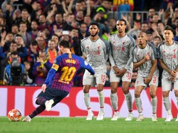 Kata Ilmuwan, Teknik Free-Kick Messi Mirip dengan Tembakan Curry