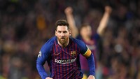 Peraih gelar terbanyak Sepatu Emas Eropa saat ini adalah Lionel Messi. La Pulga lima kali menjadi penyerang tersubur di Eropa (2009/2010, 2011/2012/, 2012/2013, 2016/2017 dan 2017/2018) (Foto: Matthias Hangst/Getty Images)