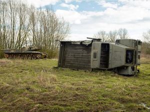 Penampakan Pemakaman Kendaraan Perang di Dunia