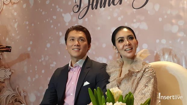 Reino Barack & Syahrini