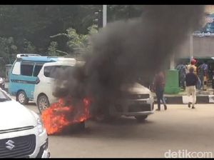 Ingin Punya Wakil Wali Kota, Massa di Kendari Unjuk Rasa
