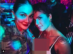 Setelah Halsey, Luna Maya Didoakan Segera Foto Bareng BTS