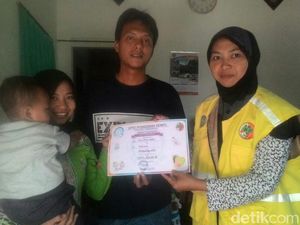 Unik, Ibu Menyusui Eksklusif di Banyuwangi Diberi Penghargaan