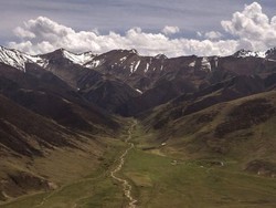 Manusia Purba yang Bertahan dalam Cuaca Ekstrem Ditemukan di Tibet