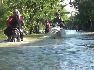 Anak Sungai Bengawan Solo Meluap, Jalan dan Rumah Warga Lamongan Banjir