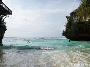 Foto: Pantai Suluban, Pantai Cantik Tersembunyi di Bali