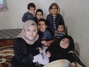 Kisah Inspiratif Pemilik Vanilla Hijab Jual 9.000 Hijab Bantu Korban Suriah