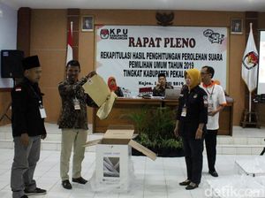 Sempat Molor, Hasil Rekapitulasi KPU Pekalongan, Jokowi Unggul Sempat Molor, Hasil Rekapitulasi KPU Pekalongan, Jokowi Unggul