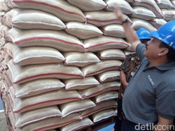 Jelang Ramadan, Stok Beras di Gudang Bulog 2 Juta Ton