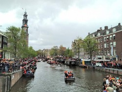 Meriahnya Kota Amsterdam Rayakan Kings Day