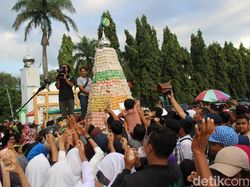 Tradisi Gerebeg Apem Sambut Ramadan di Jombang, Ini Maknanya