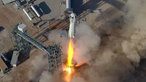 Wujud New Shepard, Roket yang Akan Bawa Orang Terkaya ke Antariksa