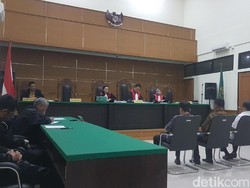 Korupsi Genset RSUD, Eks Kadinkes Banten Divonis 1 Tahun 4 Bulan Bui