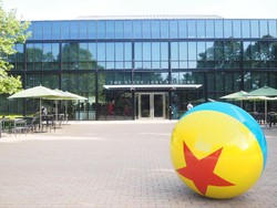 Melihat Langsung Rumah Woody dkk di San Francisco