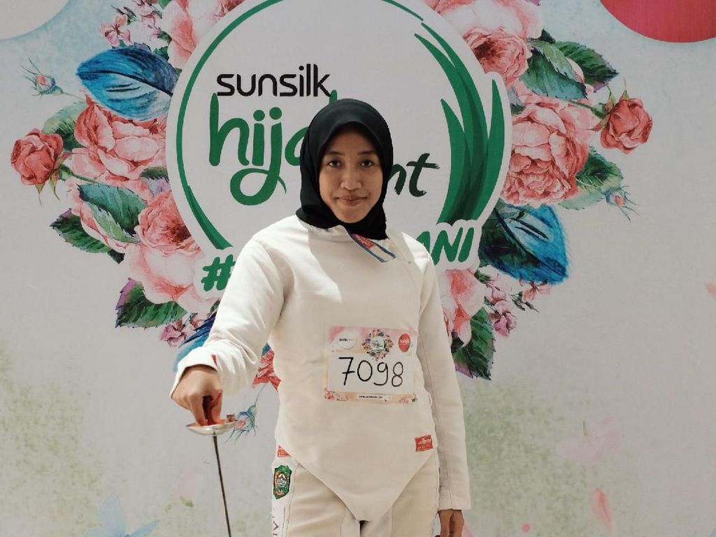 Aksi Atlet Anggar Berhijab Pukau Juri Sunsilk Hijab Hunt 2019 Jakarta Aksi Atlet Anggar Berhijab Pukau Juri Sunsilk Hijab Hunt 2019 Jakarta