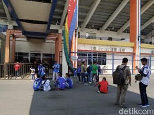 Bobotoh Birukan Stadion Si Jalak Harupat, Ungkap Prediksi Persib Vs Borneo FC Bobotoh Birukan Stadion Si Jalak Harupat, Ungkap Prediksi Persib Vs Borneo FC