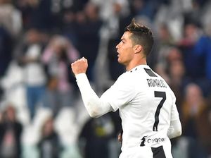 Sarri Datang ke Juventus, Cristiano Ronaldo Akan Jadi False 9?