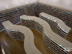 Melihat Isi Perpustakaan Instagrammable di Singapura