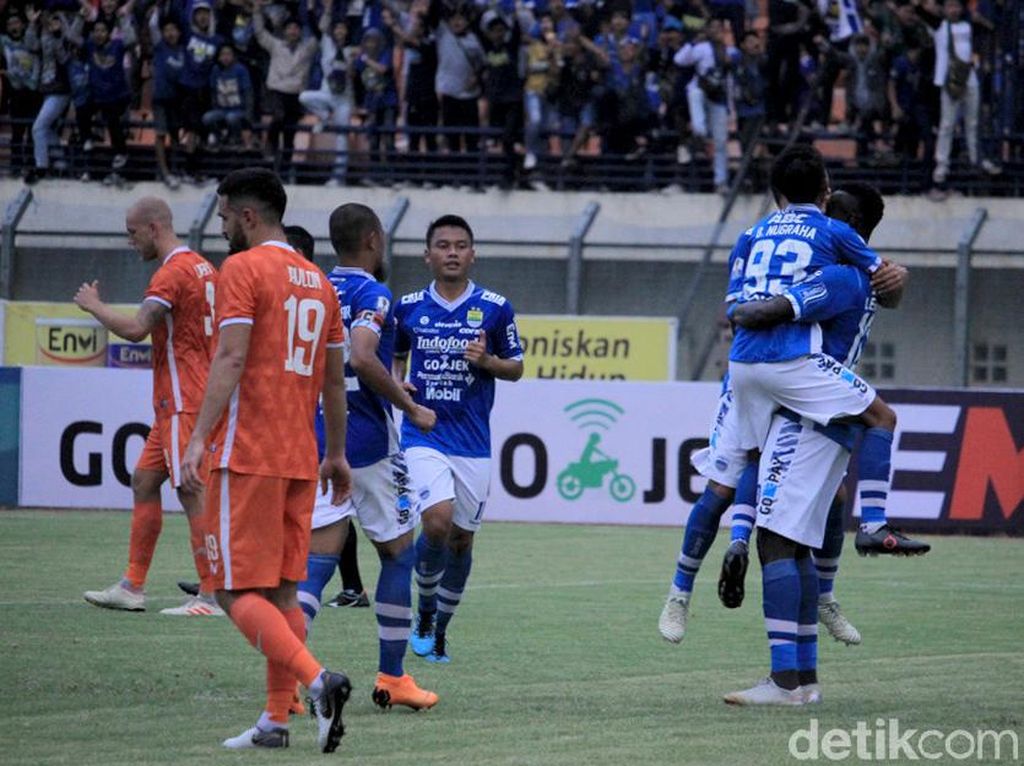 Selalu Gagal Menang di Laga Perdana, Persib Tak Boleh Terpeleset Lagi Selalu Gagal Menang di Laga Perdana, Persib Tak Boleh Terpeleset Lagi