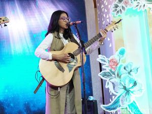 Serunya Peserta Sunsilk Hijab Hunt 2019 Nyanyi Bareng Endah N Resha Serunya Peserta Sunsilk Hijab Hunt 2019 Nyanyi Bareng Endah N Resha