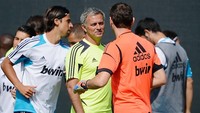 Casillas jatuh saat latihan bersama rekan satu timnya di PortoGaia Sports Formation, Rabu (1/5/2019) waktu setempat. Kiper 37 tahun itu pun dilarikan ke rumah sakit CUF Porto.Kevork Djansezian/Getty Images.