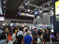 Pekan Terakhir, Pengunjung Padati Pameran IIMS 2019