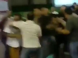 Viral Video Kericuhan Rekapitulasi Suara di Sampang Madura Viral Video Kericuhan Rekapitulasi Suara di Sampang Madura