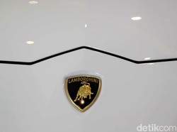 Nggak Jadi Sahabat Pom Bensin Lagi, Lamborghini Bikin Mobil Hybrid