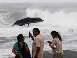 Topan Fani di India Himpun Kekuatan Ganas 10 Hari di Laut Topan Fani di India Himpun Kekuatan Ganas 10 Hari di Laut