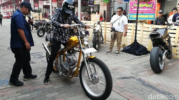 Asyik Juga Jajal Motor Jokowi!
