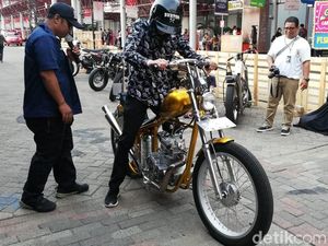 Asyik Juga Jajal Motor Jokowi! Asyik Juga Jajal Motor Jokowi!