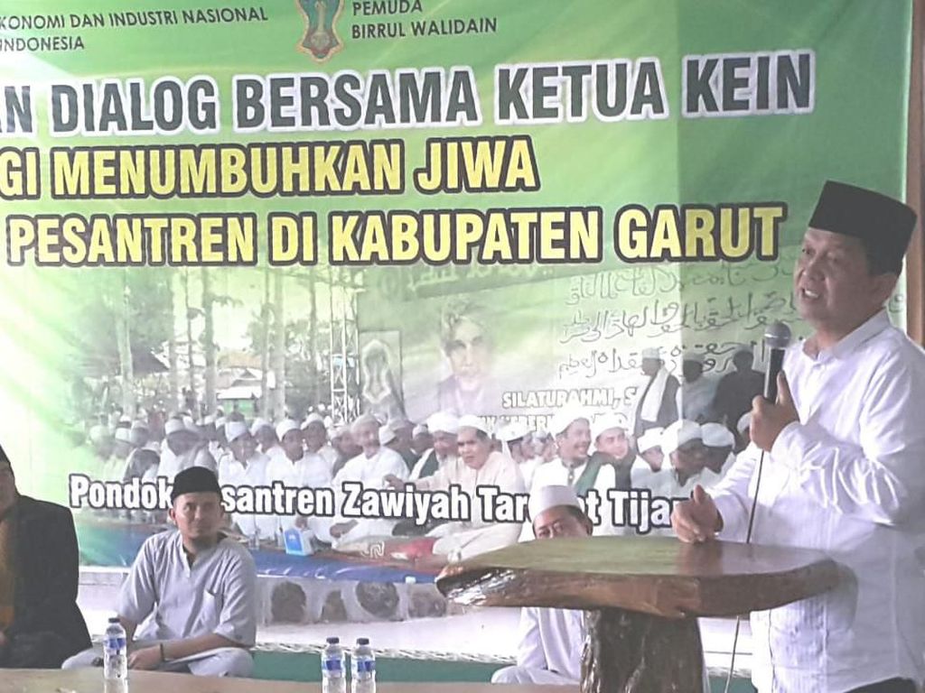 Mencetak Santri sebagai Entrepreneur dan Eksportir Mencetak Santri sebagai Entrepreneur dan Eksportir