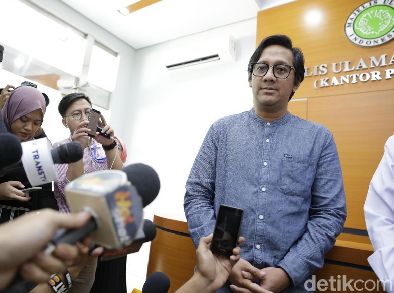 Guyon Andre Taulany yang Tak Lagi Lucu karena Tudingan Hina Nabi Guyon Andre Taulany yang Tak Lagi Lucu karena Tudingan Hina Nabi
