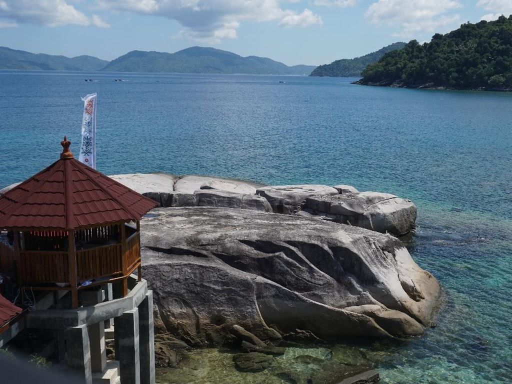 Batu Lepe, Ikon Wisata Baru di Perbatasan Indonesia Batu Lepe, Ikon Wisata Baru di Perbatasan Indonesia